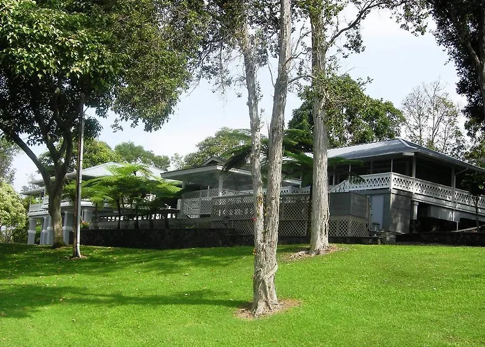 Ohia Kona Estates - An All Suites B&B