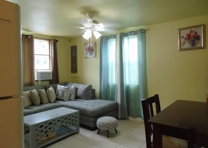 Pauhana Apartment