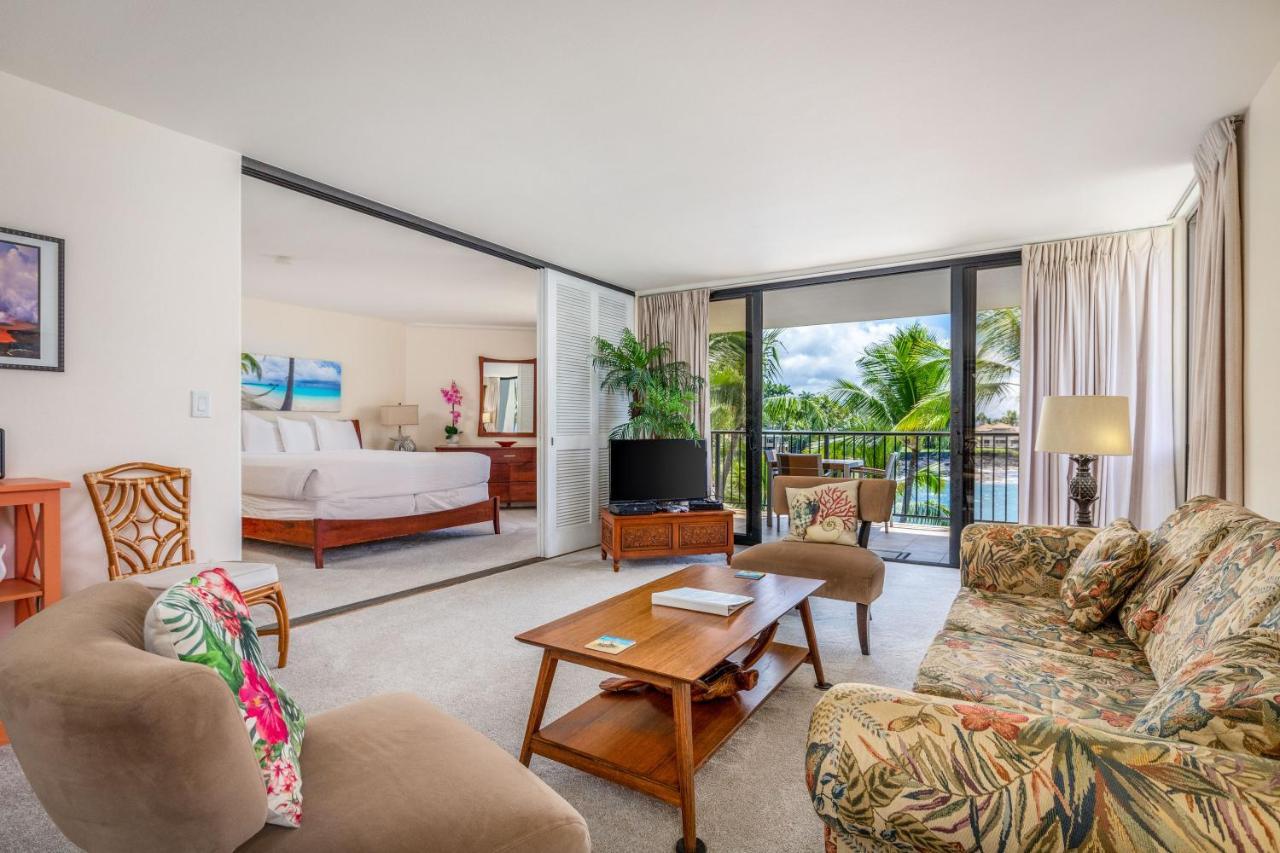 Aparthotel Aston Kona By The Sea 4*