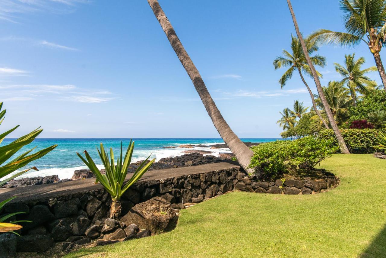 Kona Seaside Yacht *