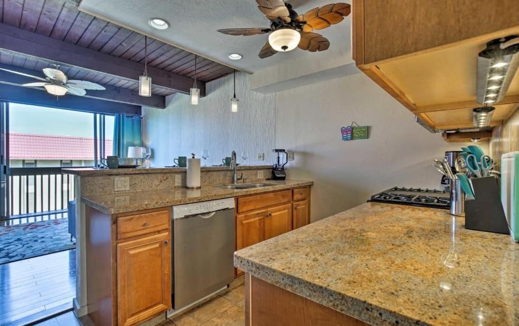 Ocean View 2 Bedroom Downtown Kailua-Kona
