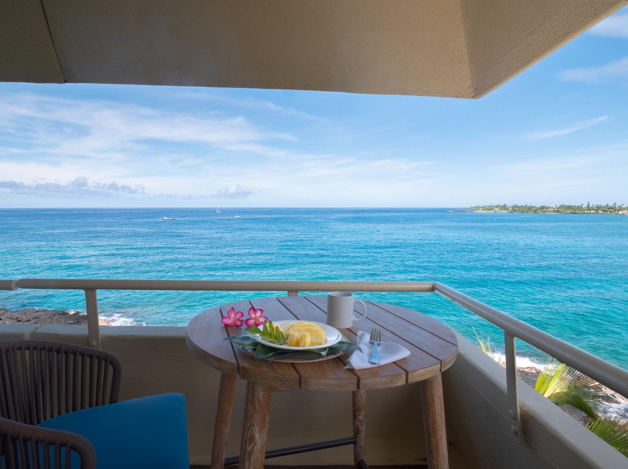 Resort Royal Kona 3*