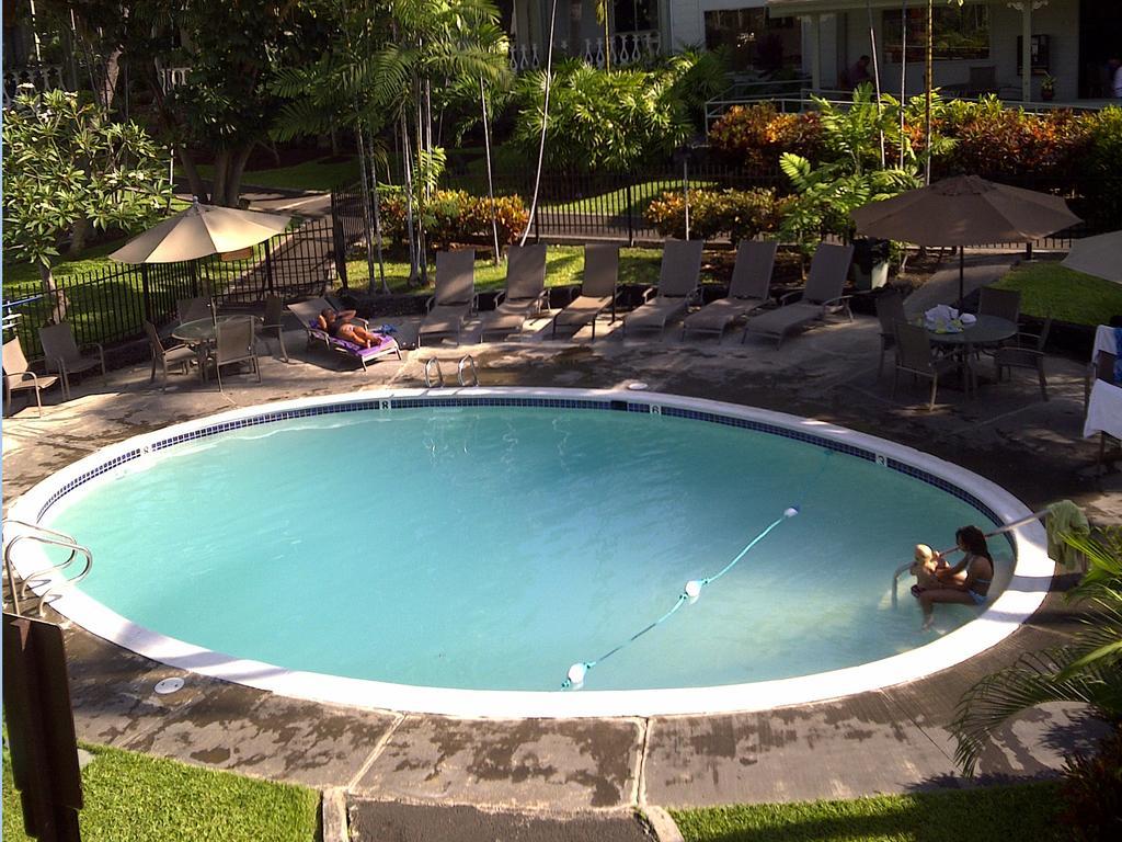 Kona Islander