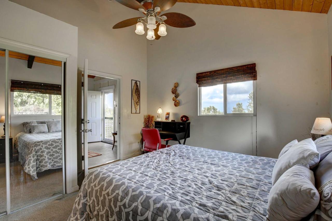 Charming Near Hiking And Golf!