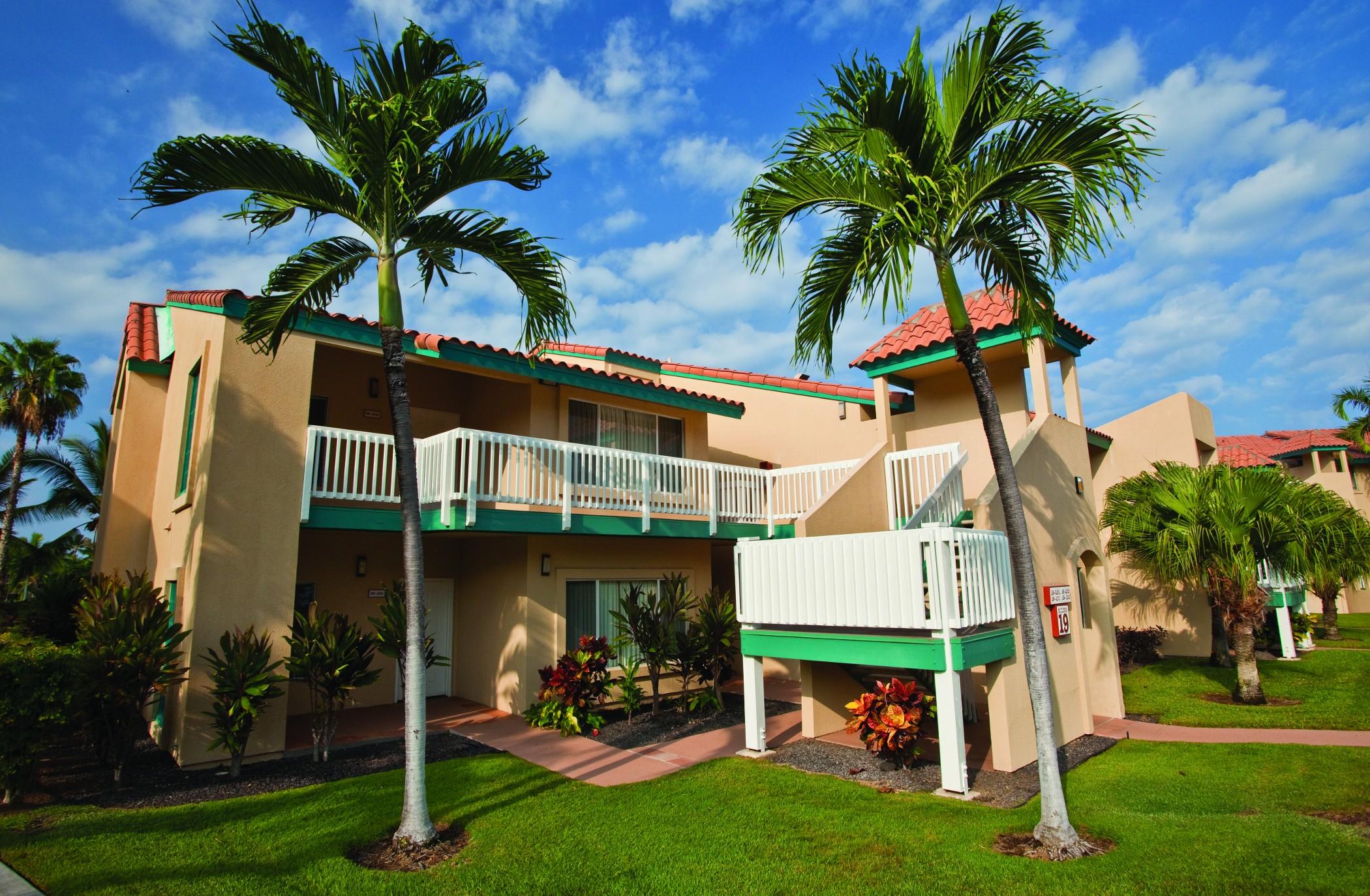 Kona Coast 3*