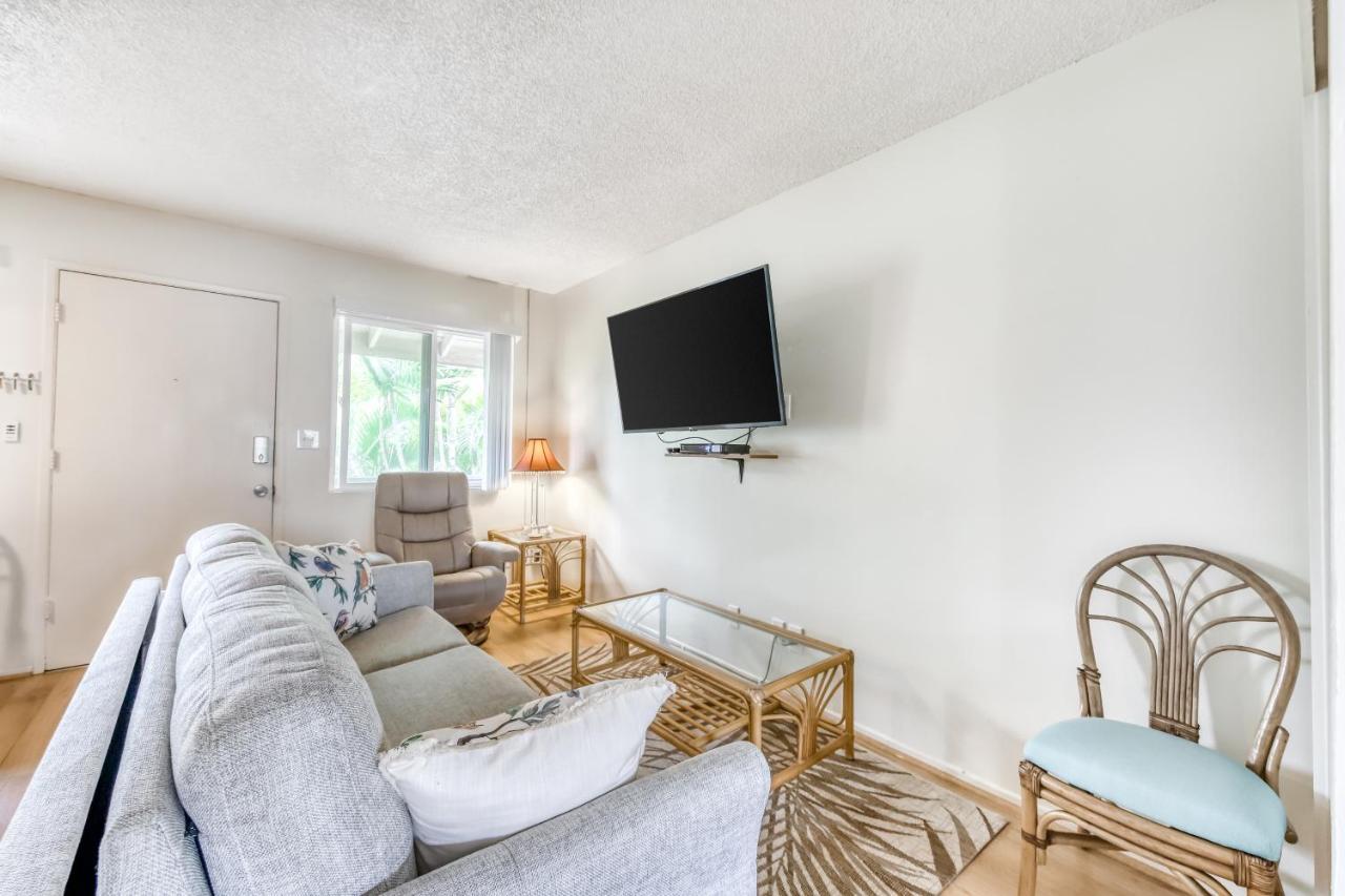 Kona Shores 230 *