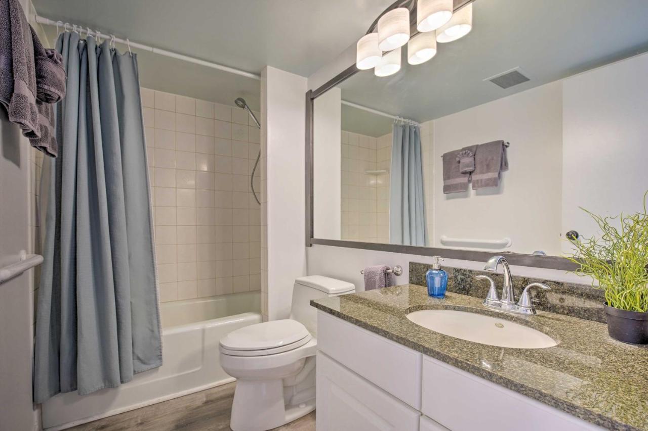 Downtown Kona With Pool Access Walk To Beach! Kailua-Kona