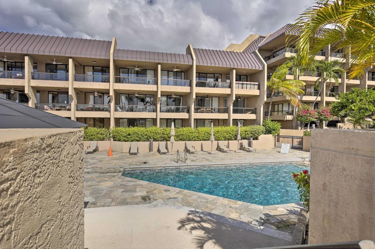Downtown Kona With Pool Access Walk To Beach! *