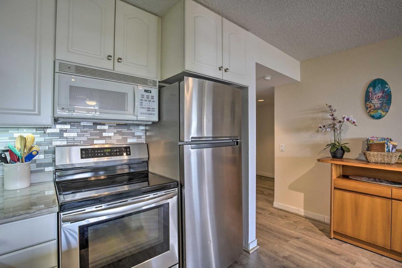 Downtown Kona With Pool Access Walk To Beach! Apartment *