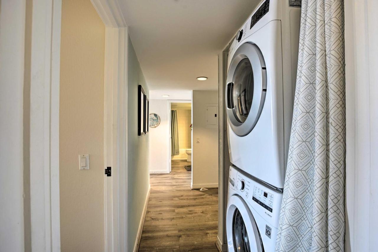 Downtown Kona With Pool Access Walk To Beach! Apartment *