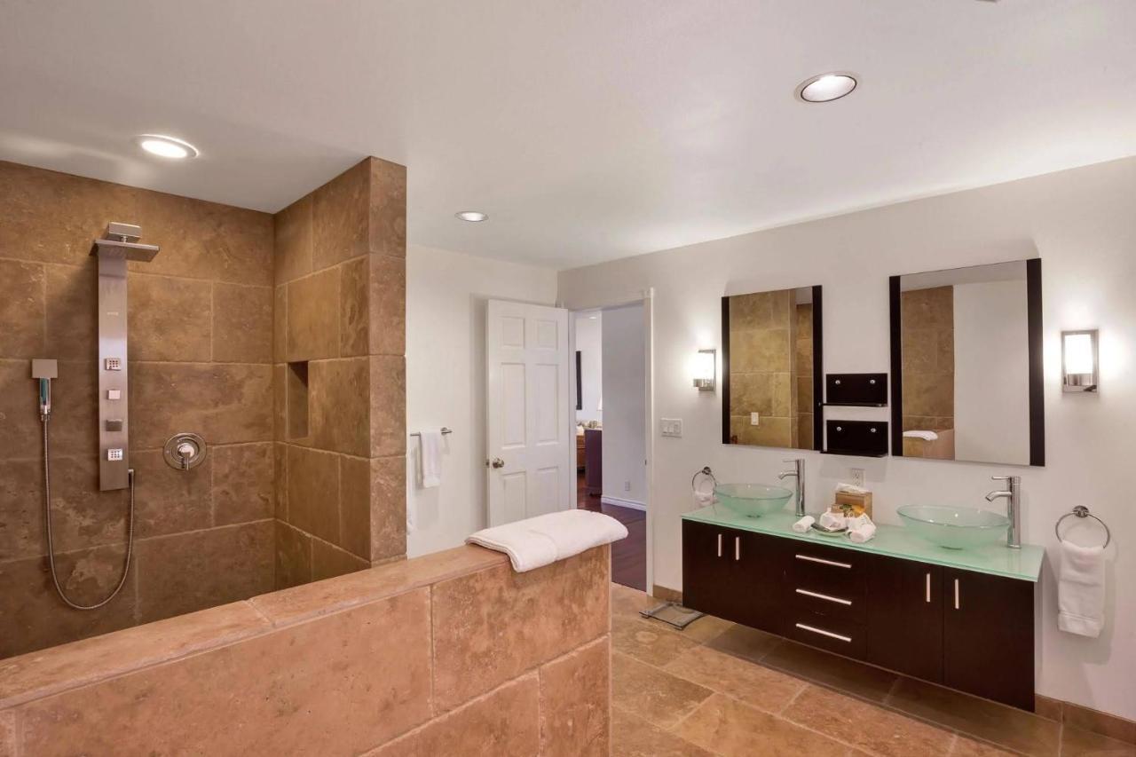 Ohia Kona Estates - An Bed & Breakfast 4*