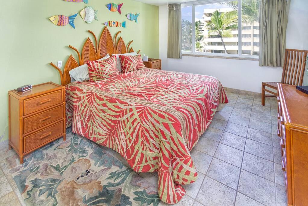 On The Ocean, Lagoon And Garden - Hale Kona Kai 411 By Casago Kona
