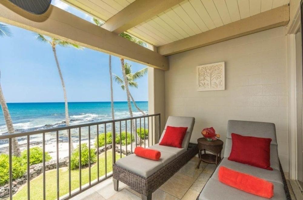Kona Bali Kai 214 Oceanfront
