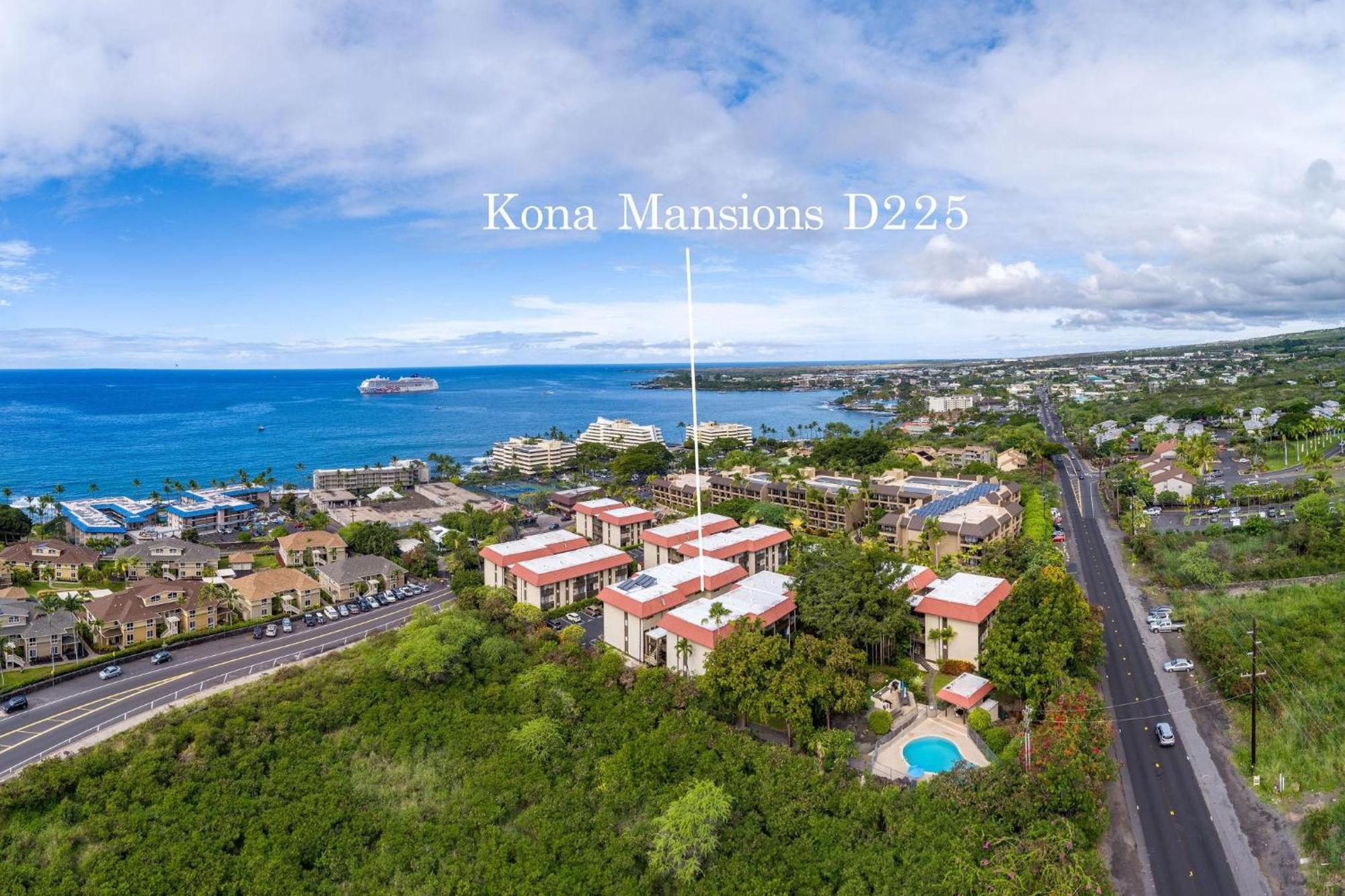 Kona Mansions 225 Floor 2 Story Ocean Views! Holiday home *