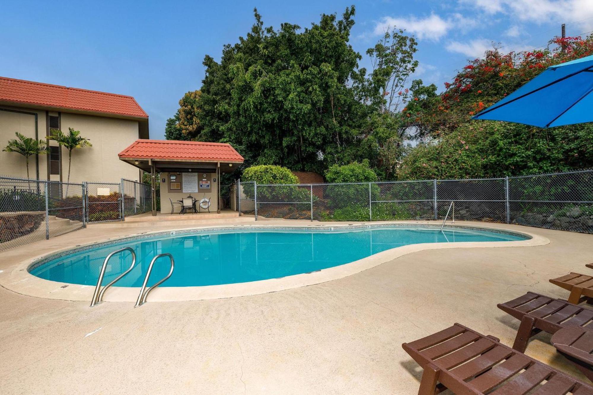 Kona Mansions 225 Floor 2 Story Ocean Views! Holiday home Kailua-Kona