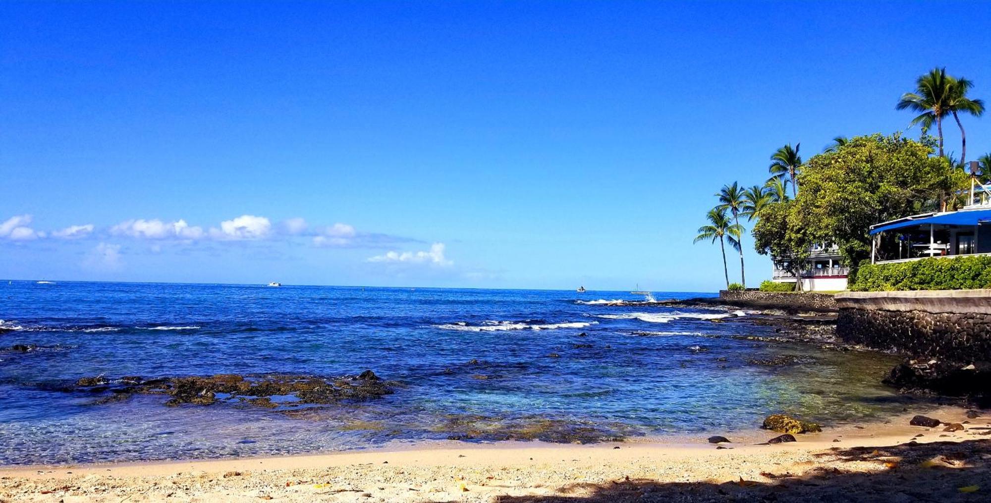 Downtown Hawaiian Theme With Hot Tub, Pool & - Kona Islander Kailua-Kona