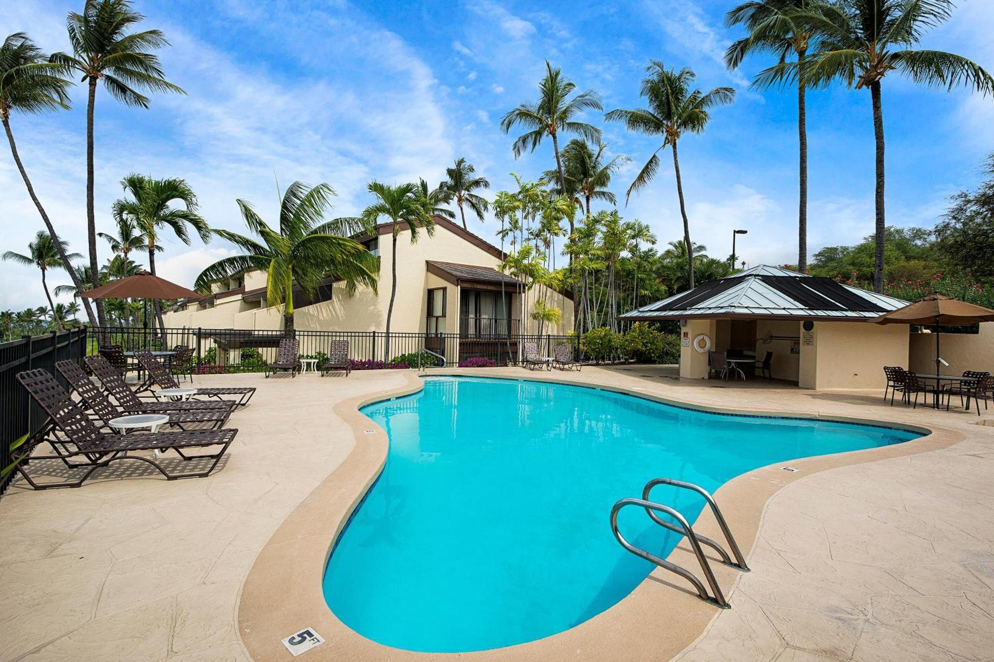 Country Club Villas#115