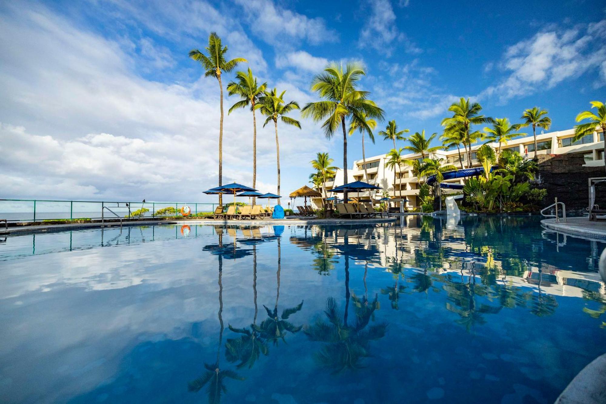 Outrigger Kona And Resort 4*