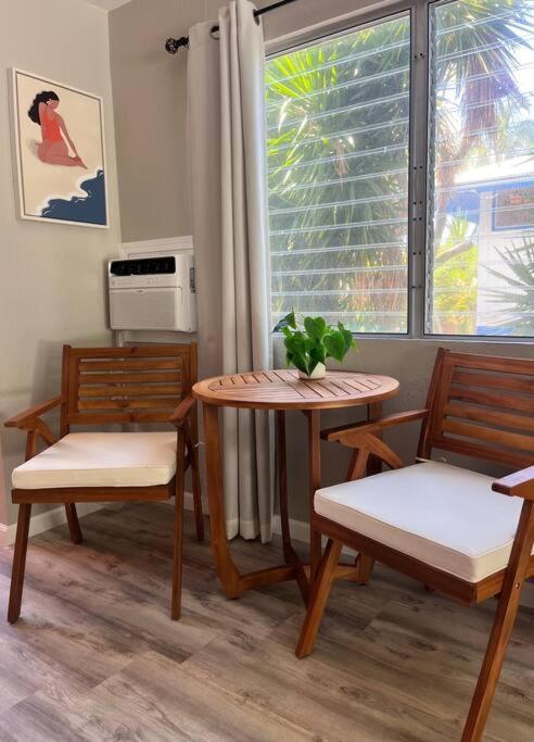 Apartment Unit A Kaiupoho - Island Elegance: Prime Spot