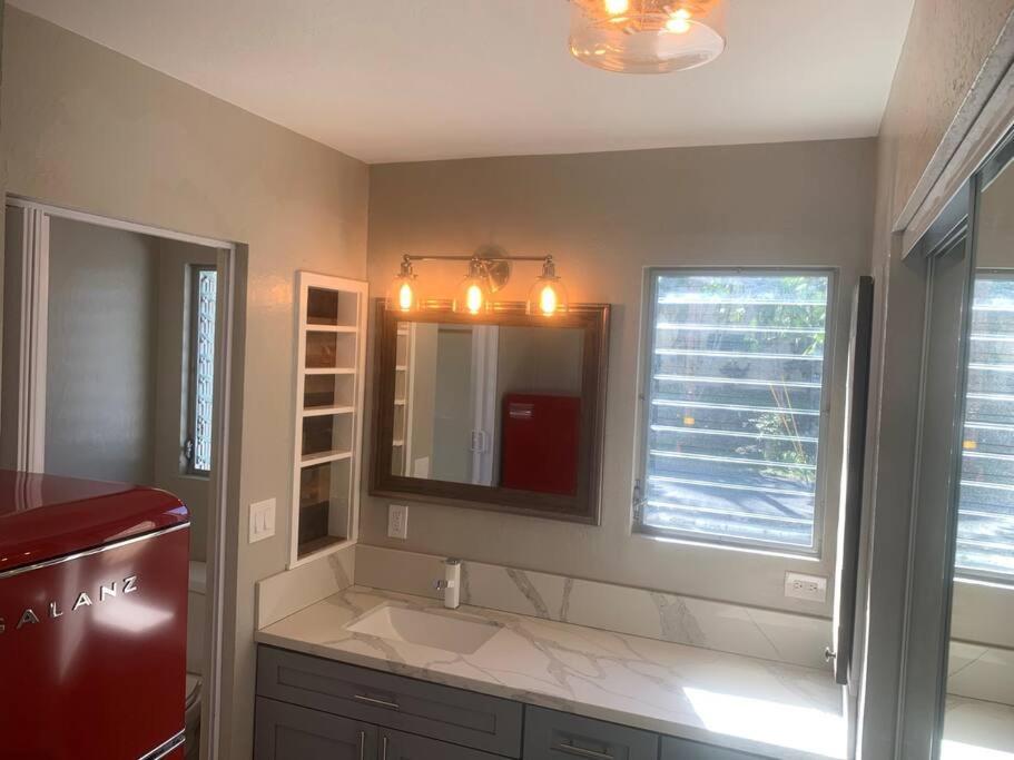 Apartment Unit A Kaiupoho - Island Elegance: Prime Spot *