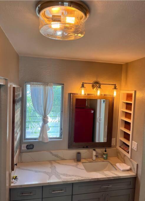 Unit C - Sandy Toes Getaway In Kona *