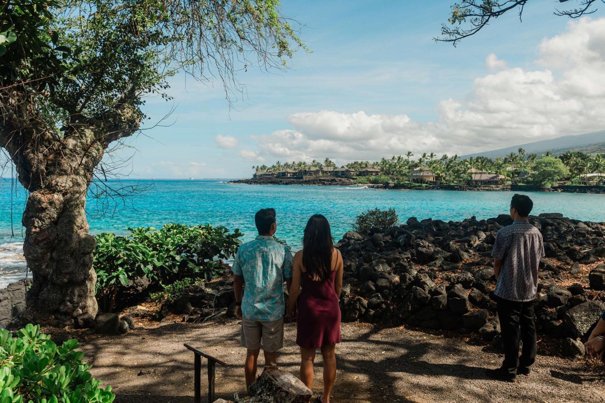 Outrigger Kona And Resort