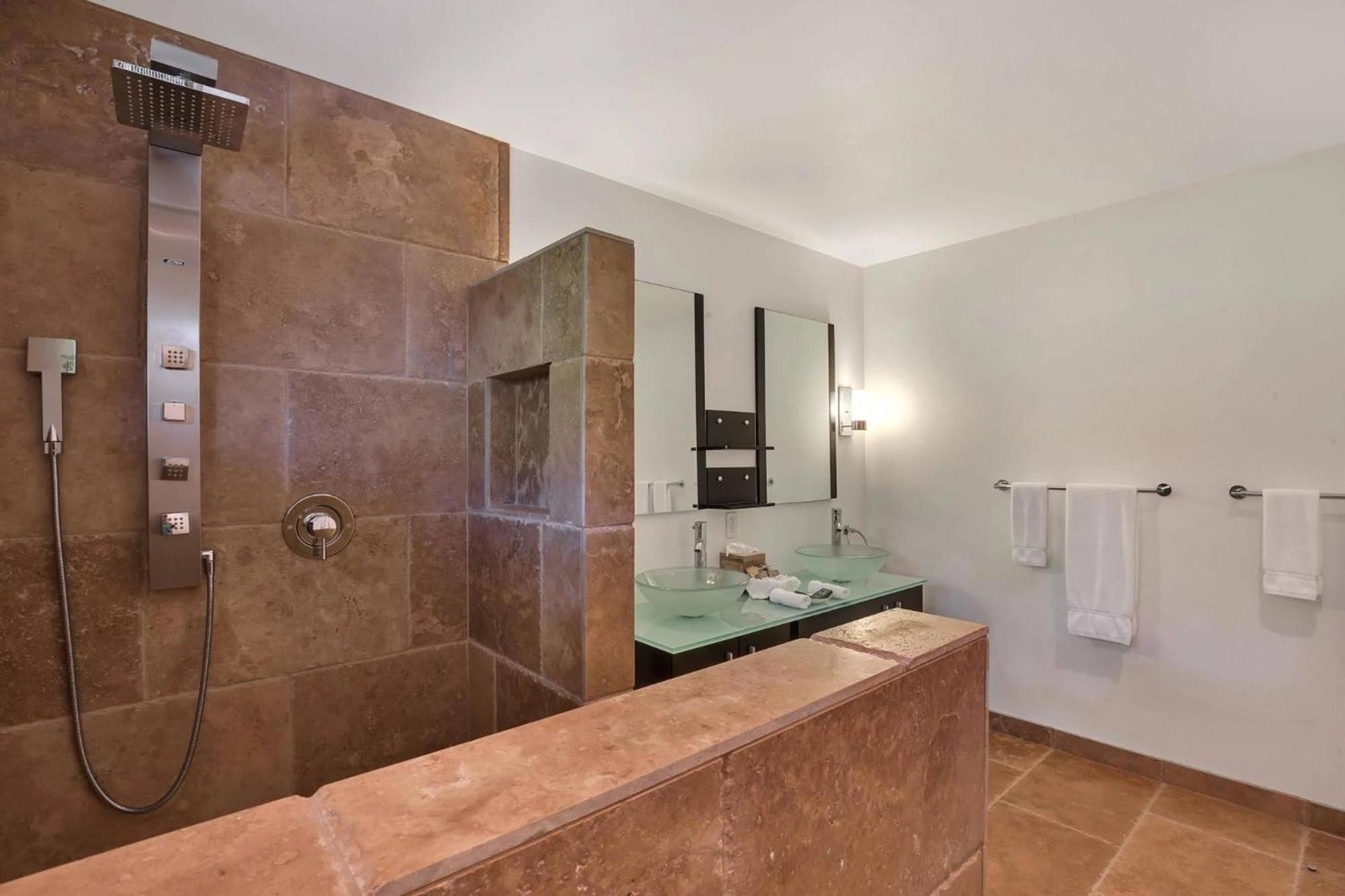 Ohia Kona Estates - An 4* Kalaoa