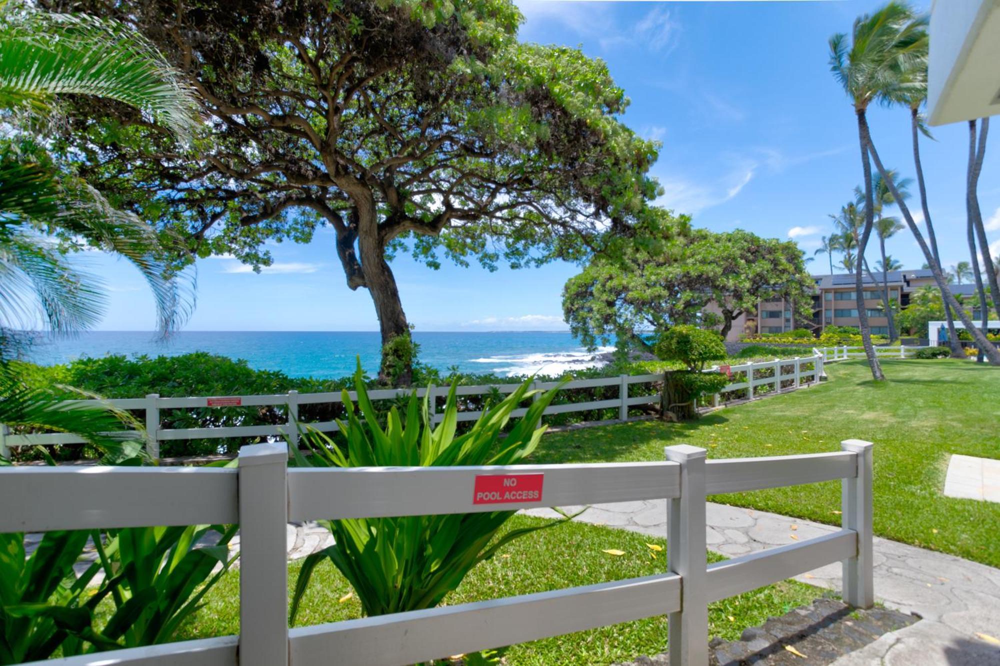 Royal Sea Cliff Kona By Outrigger - Select Your Unit Apartment Kailua-Kona