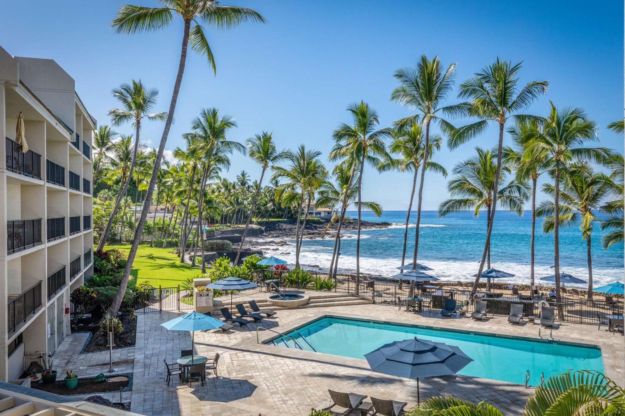 Aston Kona By The Sea
