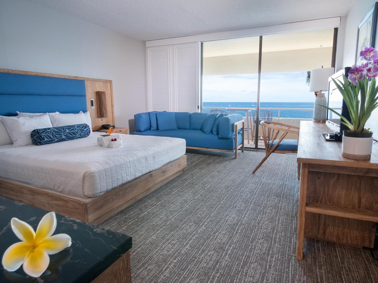 Royal Kona 3*