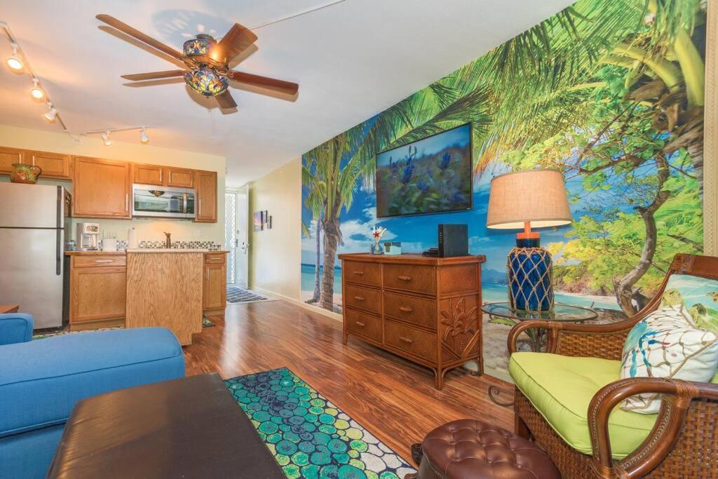 Spring Rates Book Now - Islander