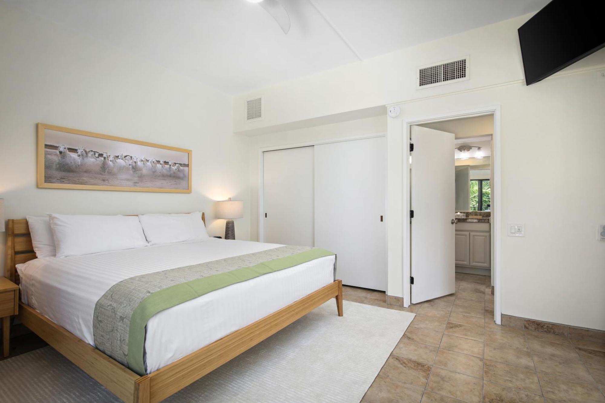 Royal Sea Cliff Kona By Outrigger - Select Your Unit Apartment *