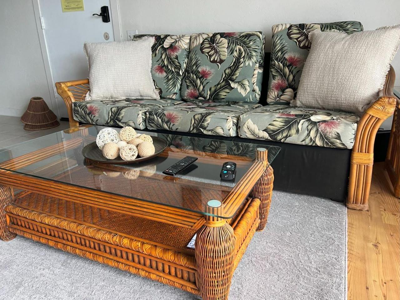 Adorable With Ocean View Apartment *