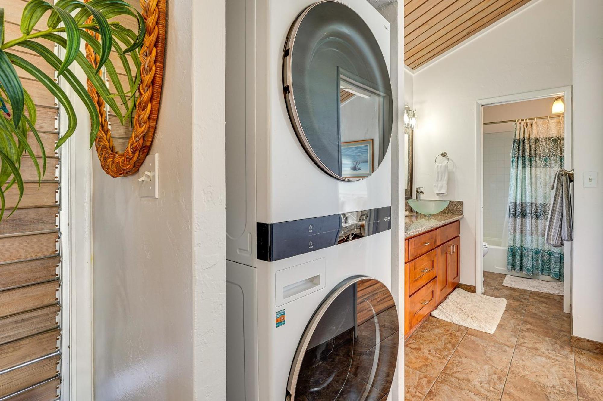 1 Mi To With Pool Access! Apartment *