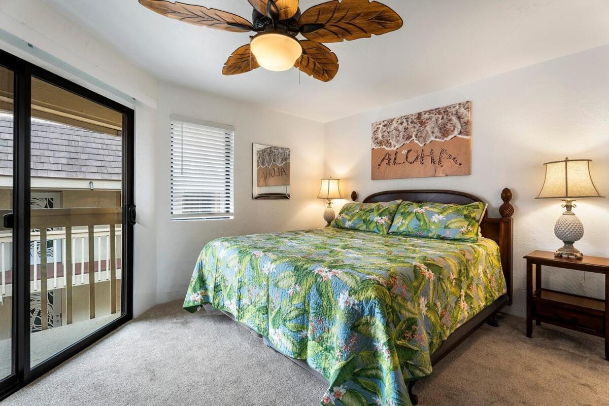 Floor Oceanview Kona Condo!