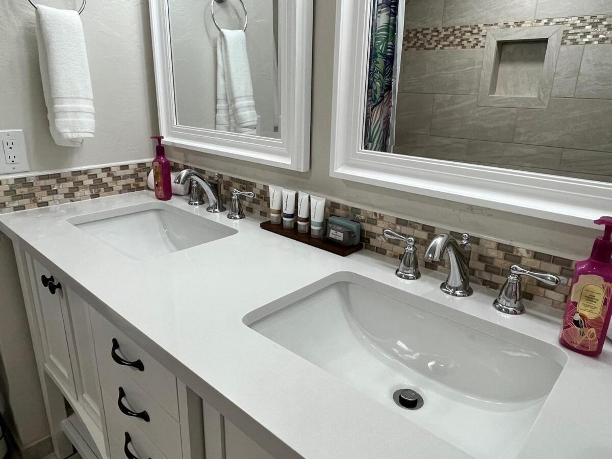 Floor Oceanview Kona Condo! *