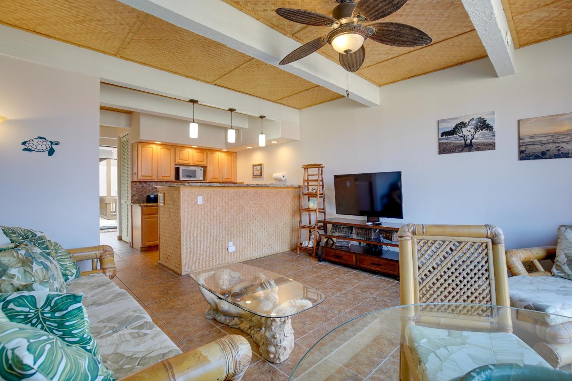 Steps To And Downtown! Apartment Kailua-Kona