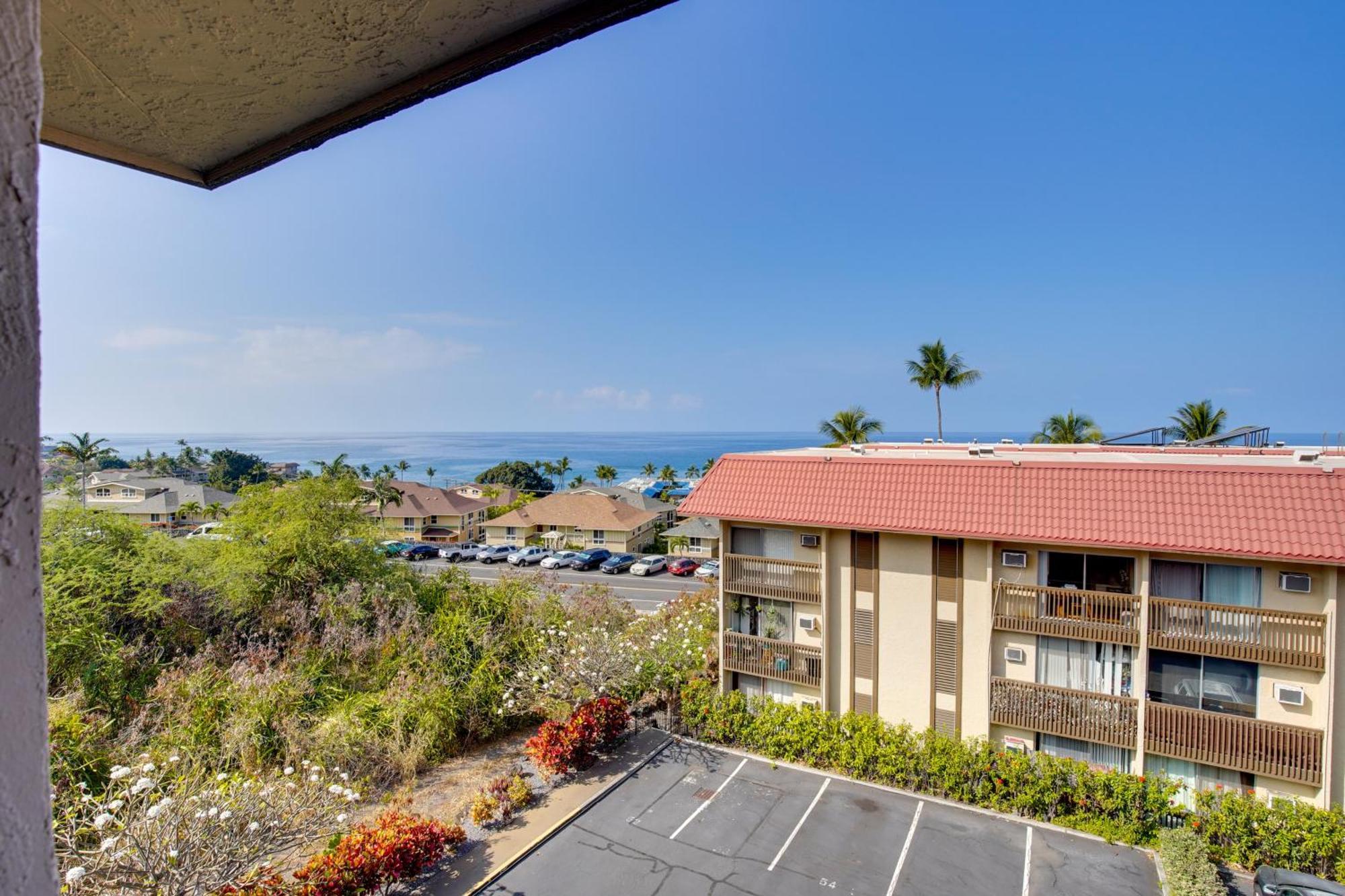 Steps To And Downtown! * Kailua-Kona