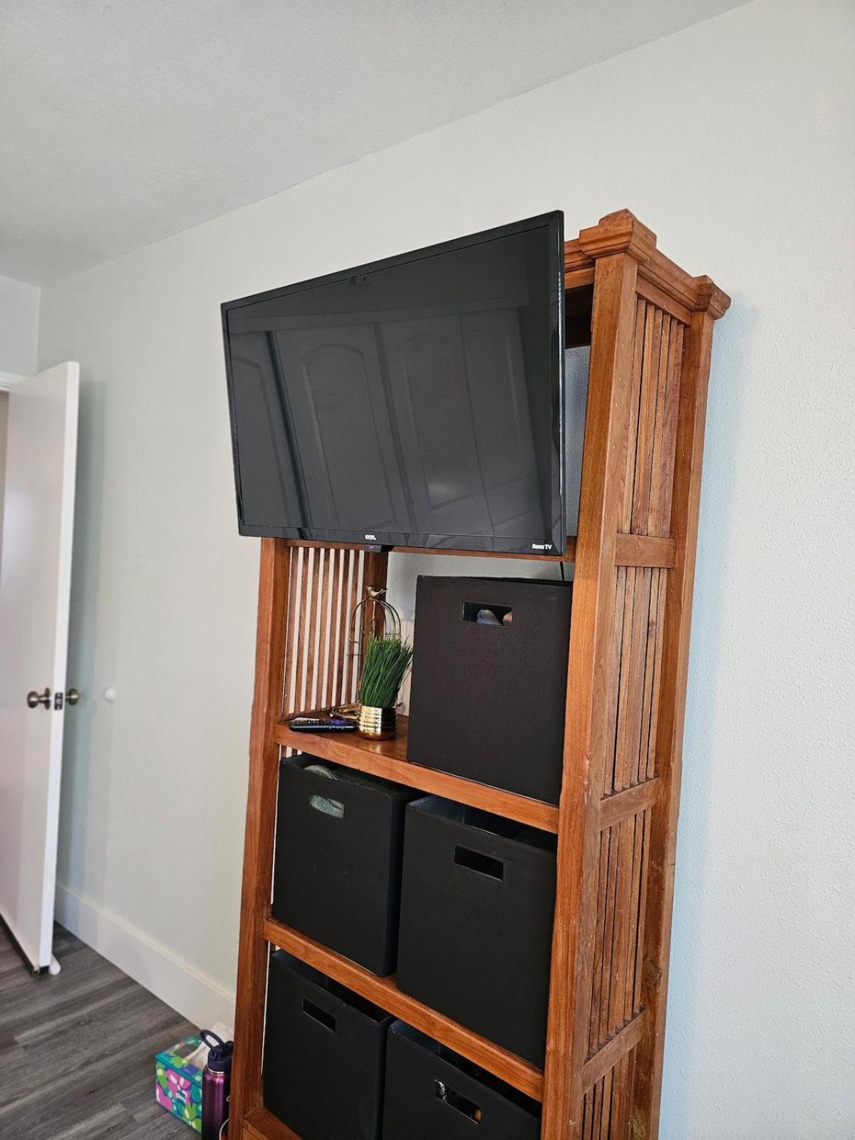 Comfort Location Reasonable Price 2 Blocks 2 The Kailua-Kona