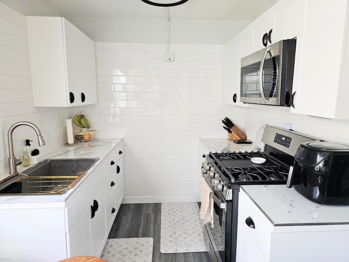 Apartment Comfort Location Reasonable Price 2 Blocks 2 The *