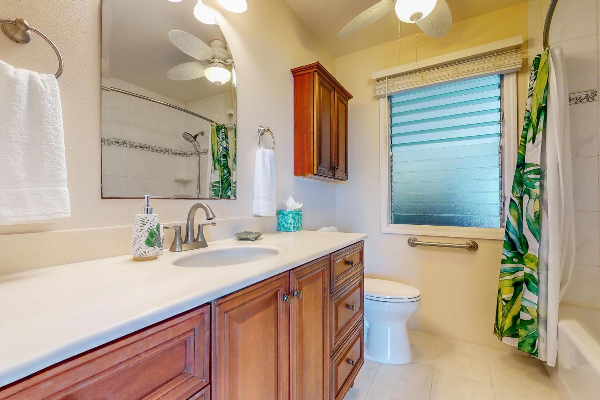 Pualani Island Getaway - Main House- 30-night Minimum Holiday home *