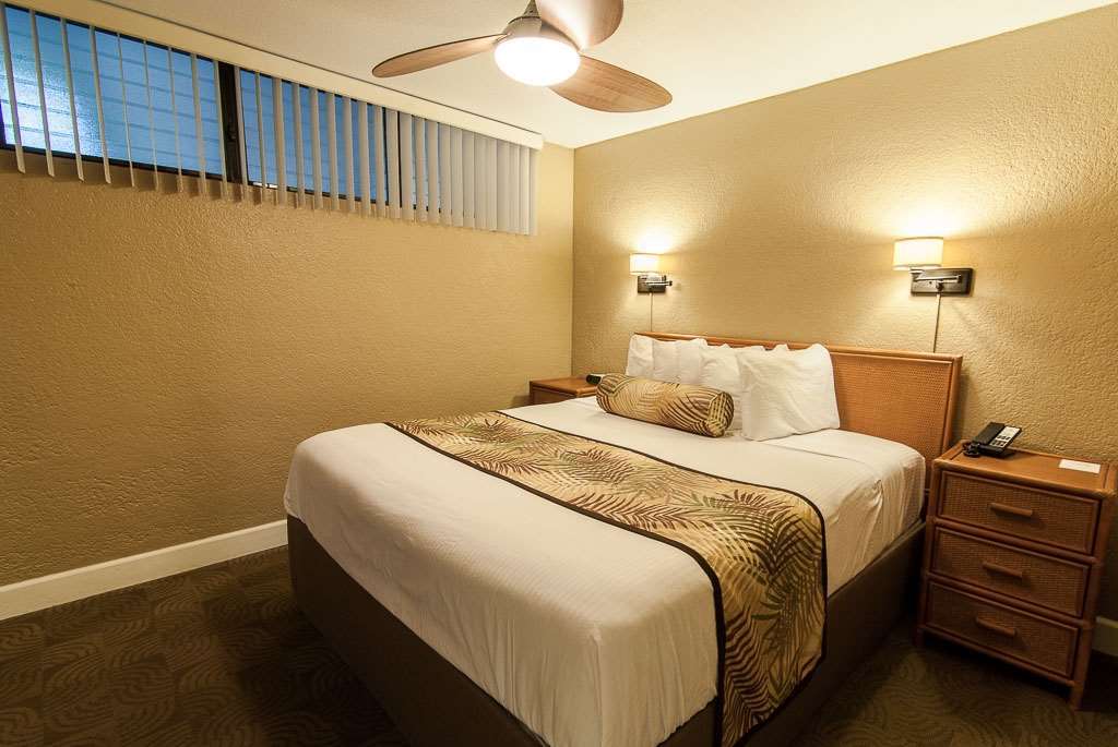 Castle At Kona Reef 3*
