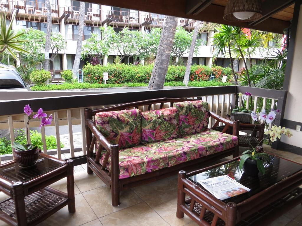 Uncle Billy's Kona Bay Hotel 2*
