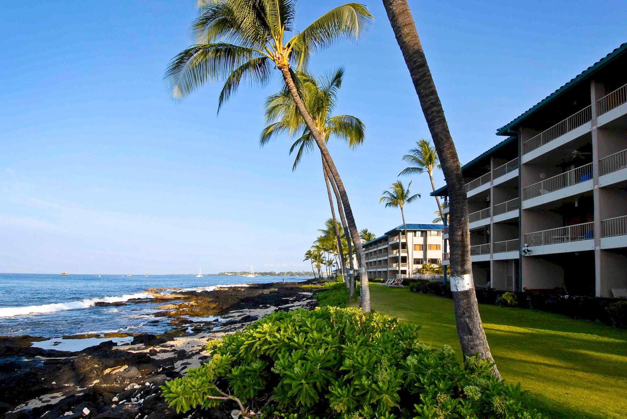 Castle At Kona Reef Aparthotel