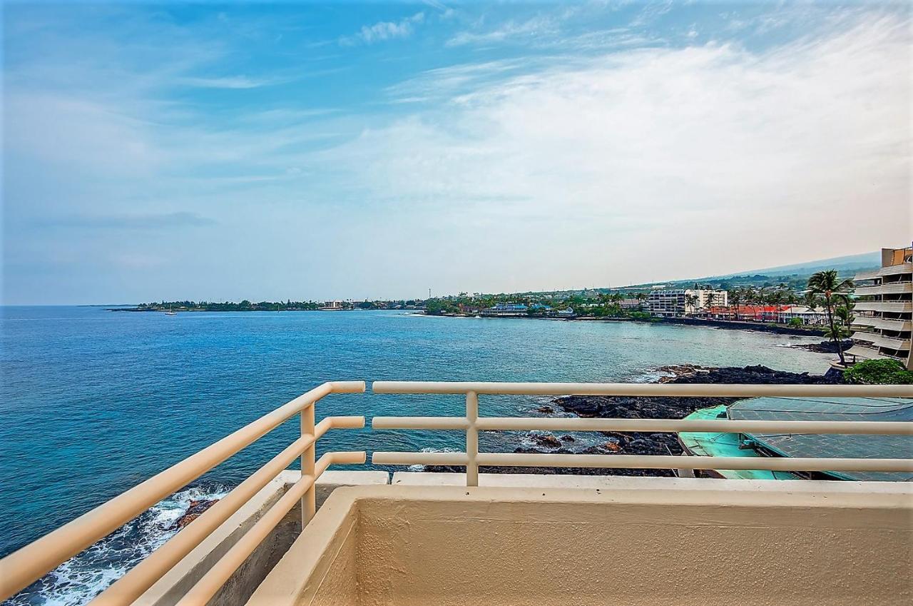 Royal Kona 3*