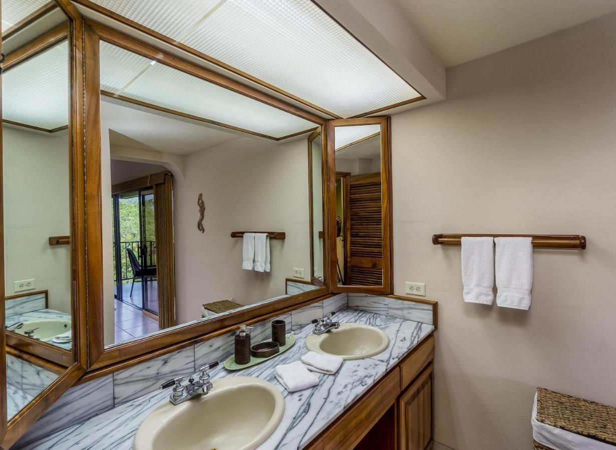 Kahaluu Bay Villas #305 Kailua-Kona