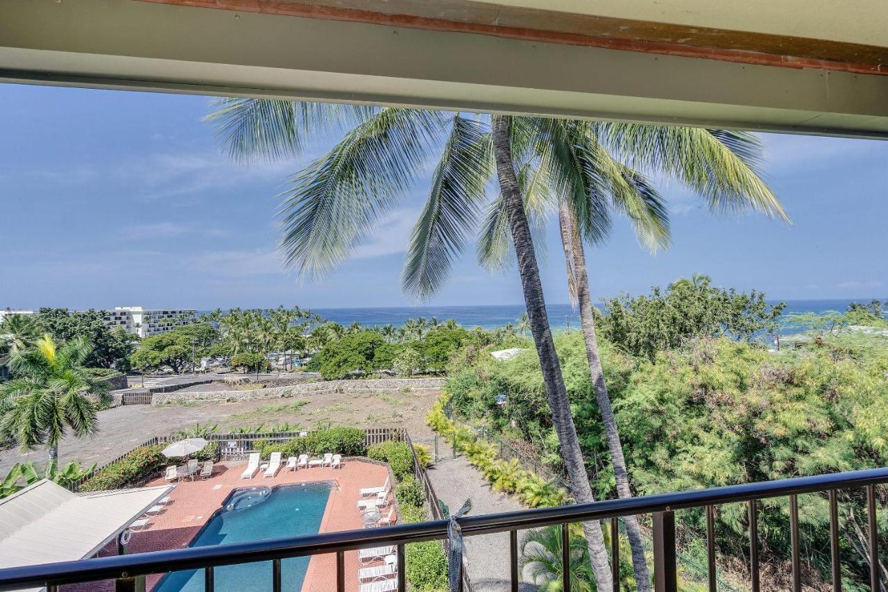 Kahaluu Bay Villas #305 Holiday home