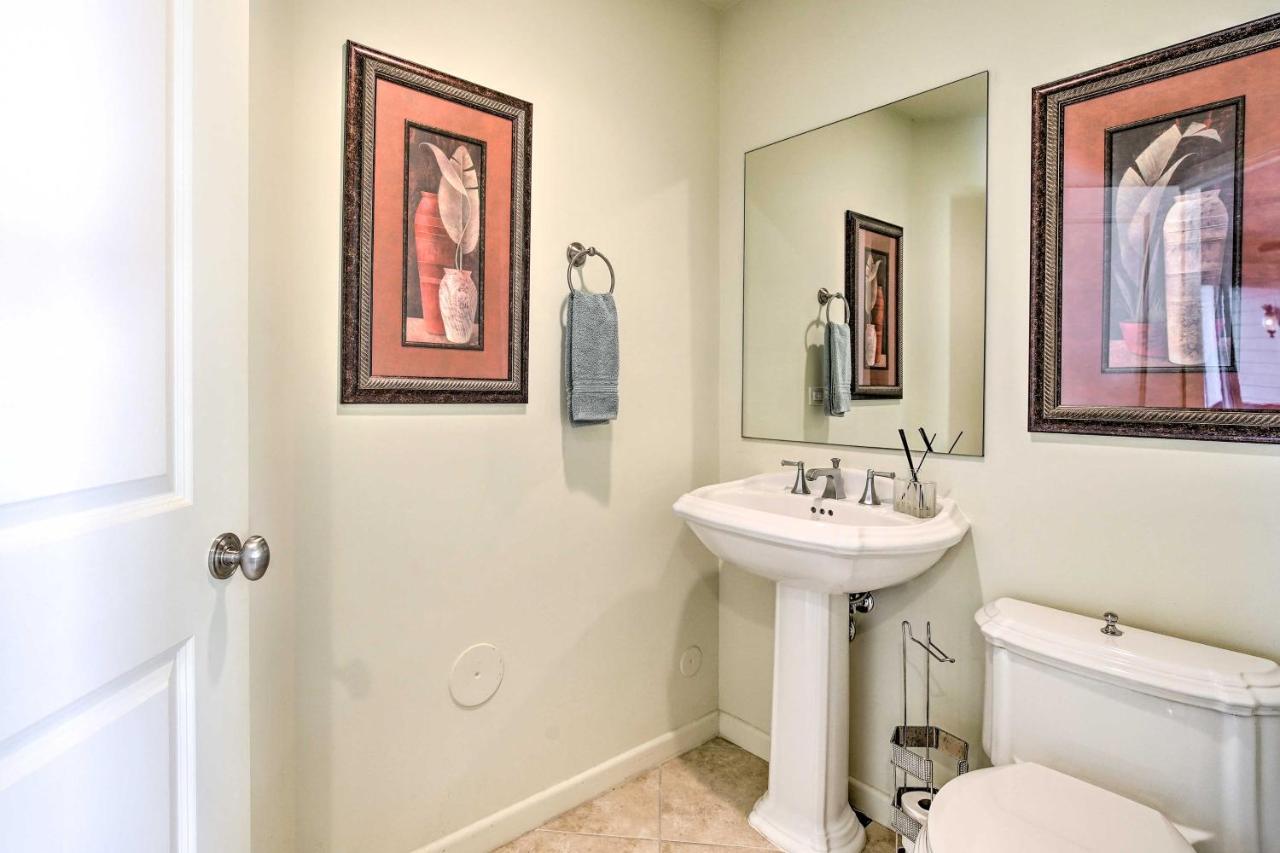 Kona Townhome With Lanai And Amenities!